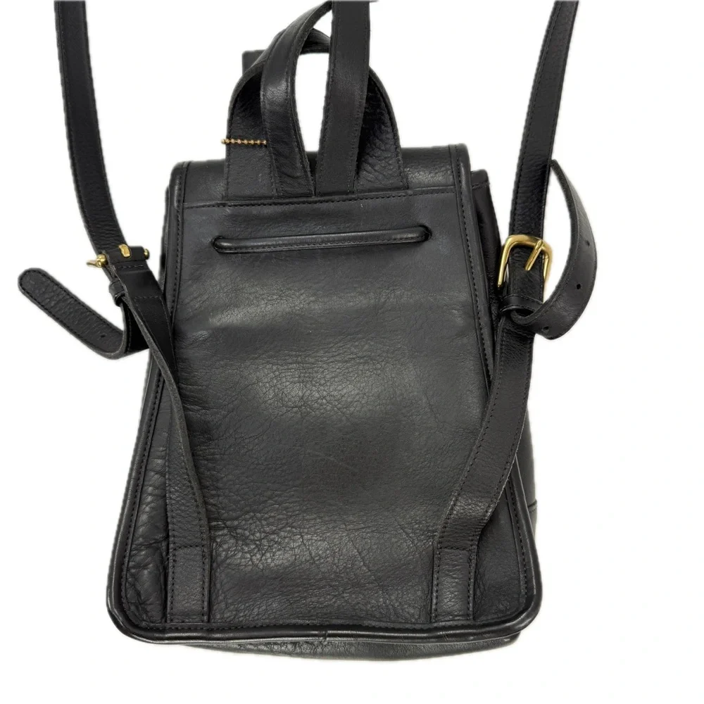 COACH Black Leather Turnlock Drawstring Daypack Backpack Style 9960 Vintage 90s - Picture 4 of 17